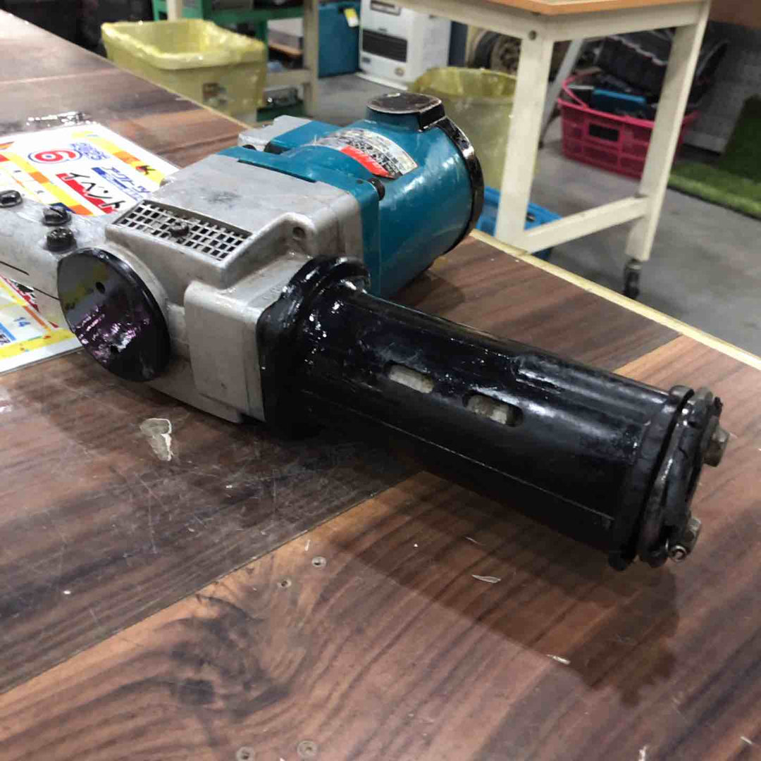 【現状品】★マキタ(makita) 電動ケレン ロングハンドルタイプ HK1800L 車輪・スチールボール無し 保証なし【川口店】