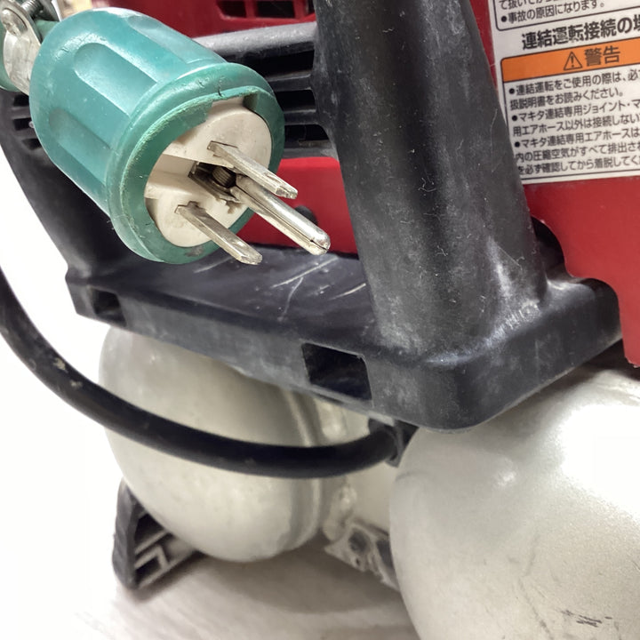 ★マキタ(makita) エアコンプレッサー AC462XLR【八潮店】