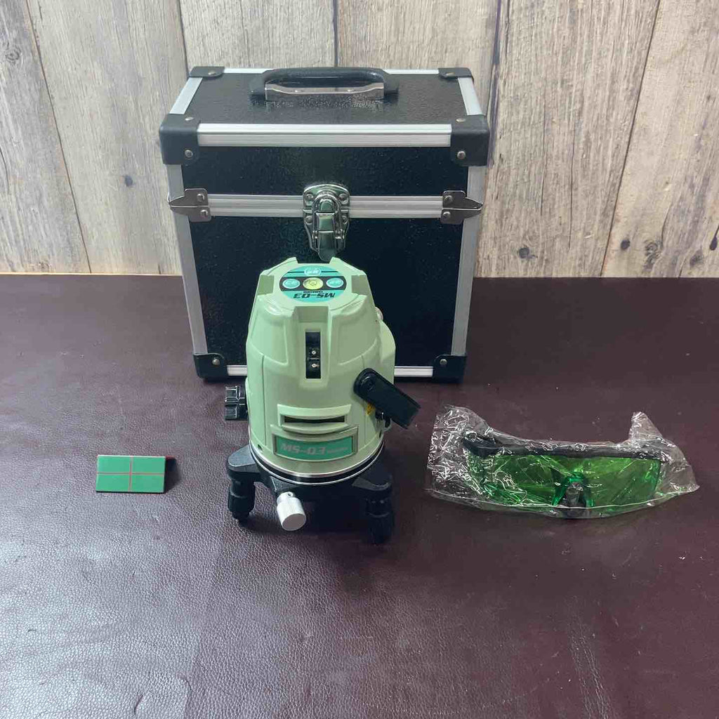 中古美品】 山真/ヤマシン(YAMASHIN) グリーンレーザー墨出し器 MS-03