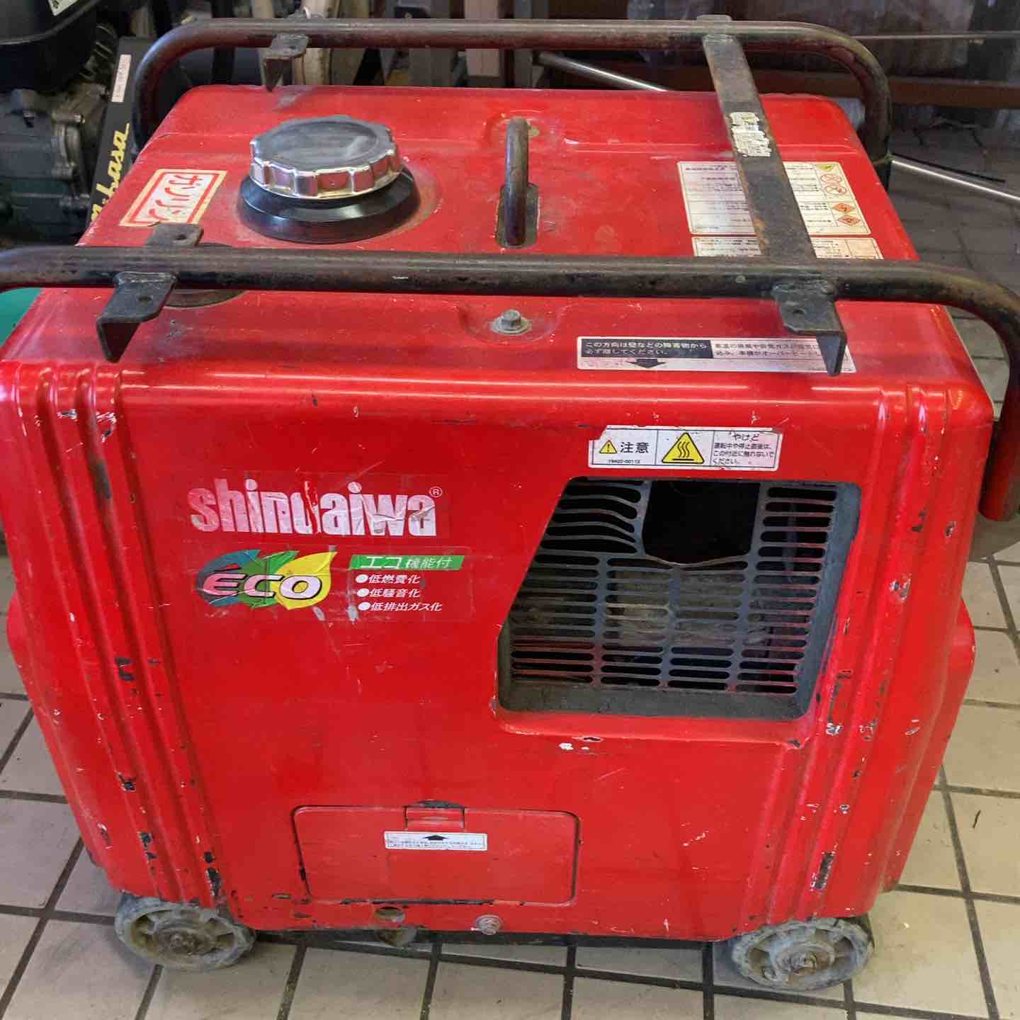 郵送不可　加東引き取り　ジャンク扱い　新ダイワ/Shindaiwa☆エンジン 店頭受取り限定】◇新ダイワ(Shindaiwa) インバーター発電機 IEG2801M