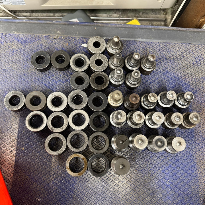 【中古・店頭受取り限定】 IKD 池田製作所 油圧パンチャー 油圧ヘッド 型式不明 油圧 三協 WP-H2SW 油滲み有り 【桶川店】