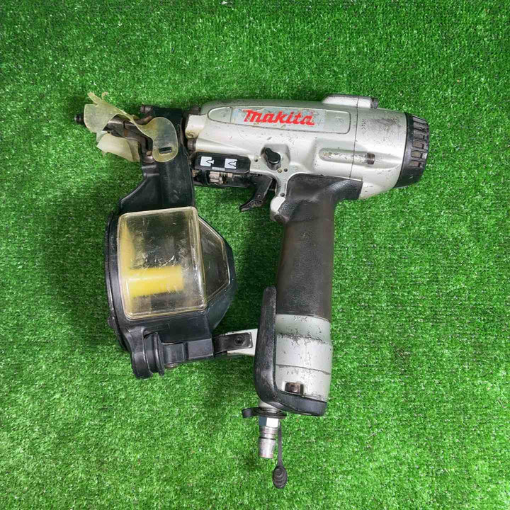 【中古品】 マキタ ロール釘打(コイルネイラ) AN504 【藤沢店】