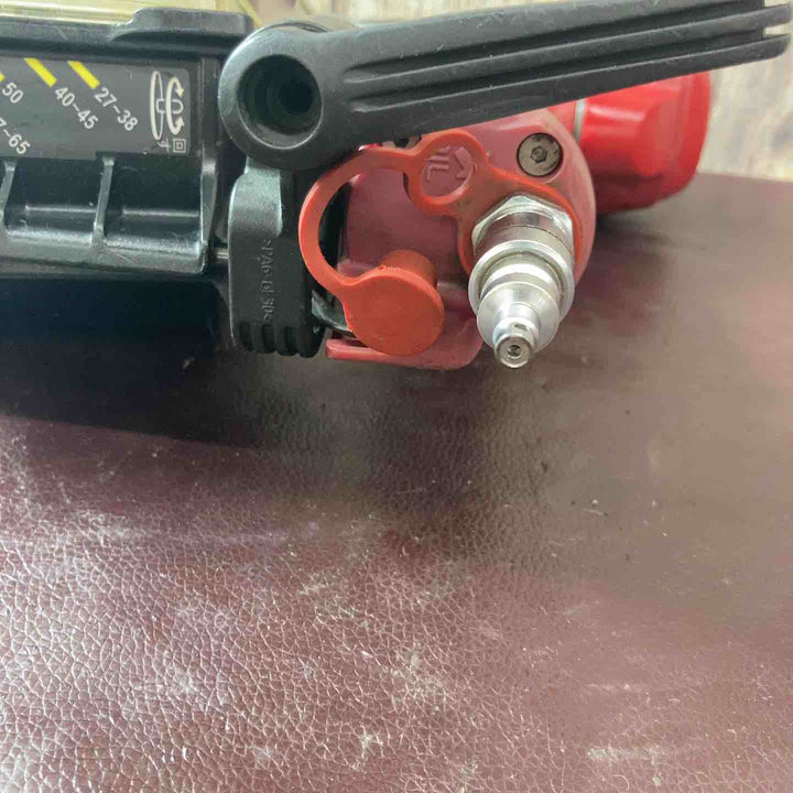 【中古品】 マックス(MAX) 高圧エア釘打ち機 HN-65N2(D) 【東大和店】