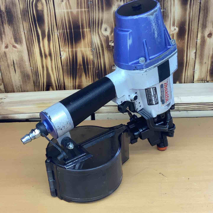 マキタ:金属屋根用エア釘打 AN601R【越谷店】