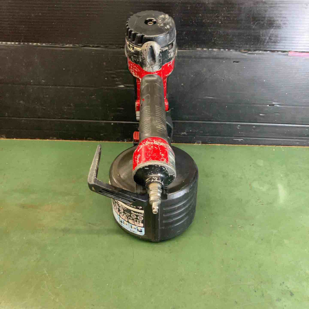 ★マキタ(makita) 高圧エア釘打ち機 AN620H　本体のみ【戸田店】