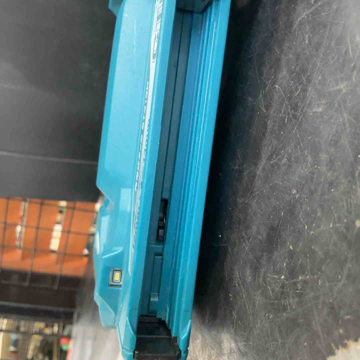 ◇マキタ(makita) CT線専用コードレスタッカ ST313DZK【草加店】