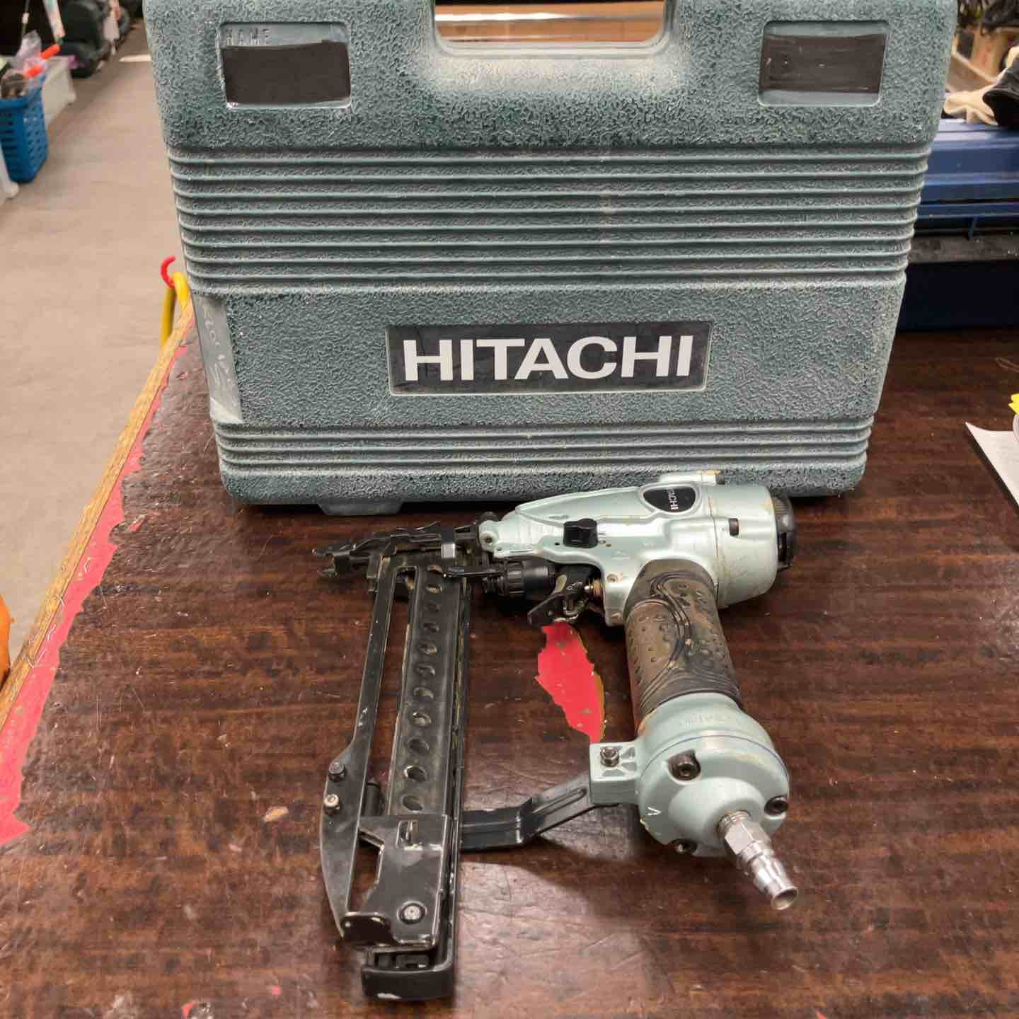 日立工機 NT55M2 フィニッシュネイラ【野田愛宕店】【店頭取引限定】【中古】IT6ZY8TZ1CO8 ☆ハイコーキ(HIKOKI ※旧:日立工機) 常圧フィニッシュネイラ NT55M2
