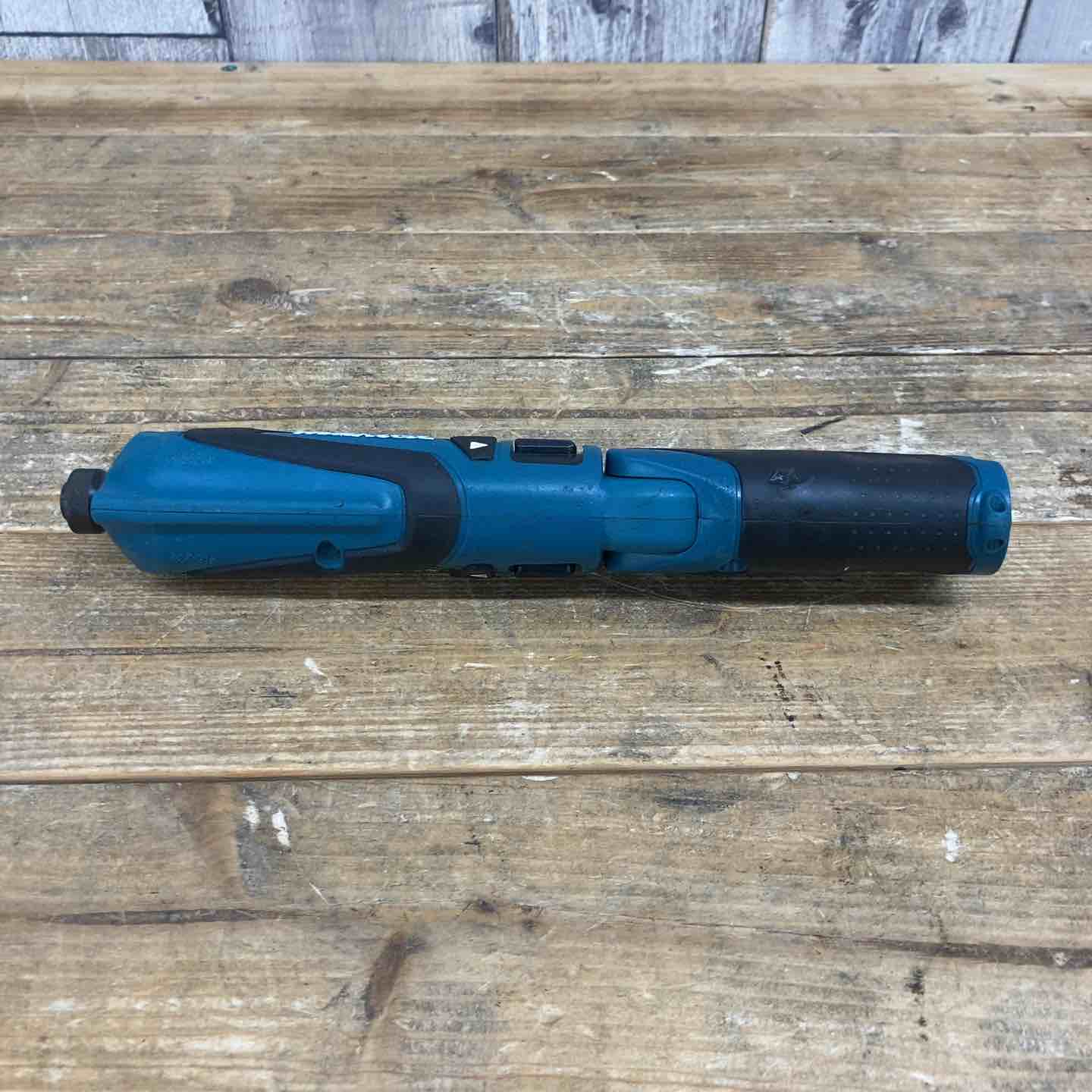 中古品】 マキタ(makita) 充電式ペンインパクトドライバ TD021DS 電工