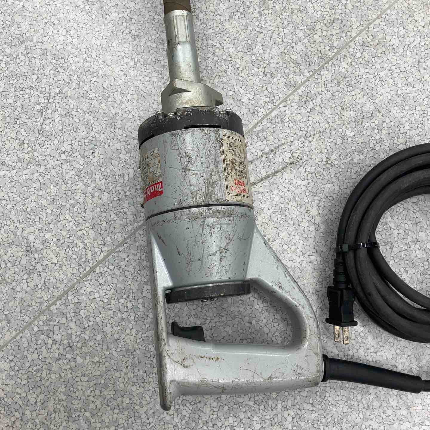 ☆マキタ(makita) コンクリートバイブレーター VR2806A【八潮店】 ☆マキタ(makita) コンクリートバイブレーター VR2806A【八潮店