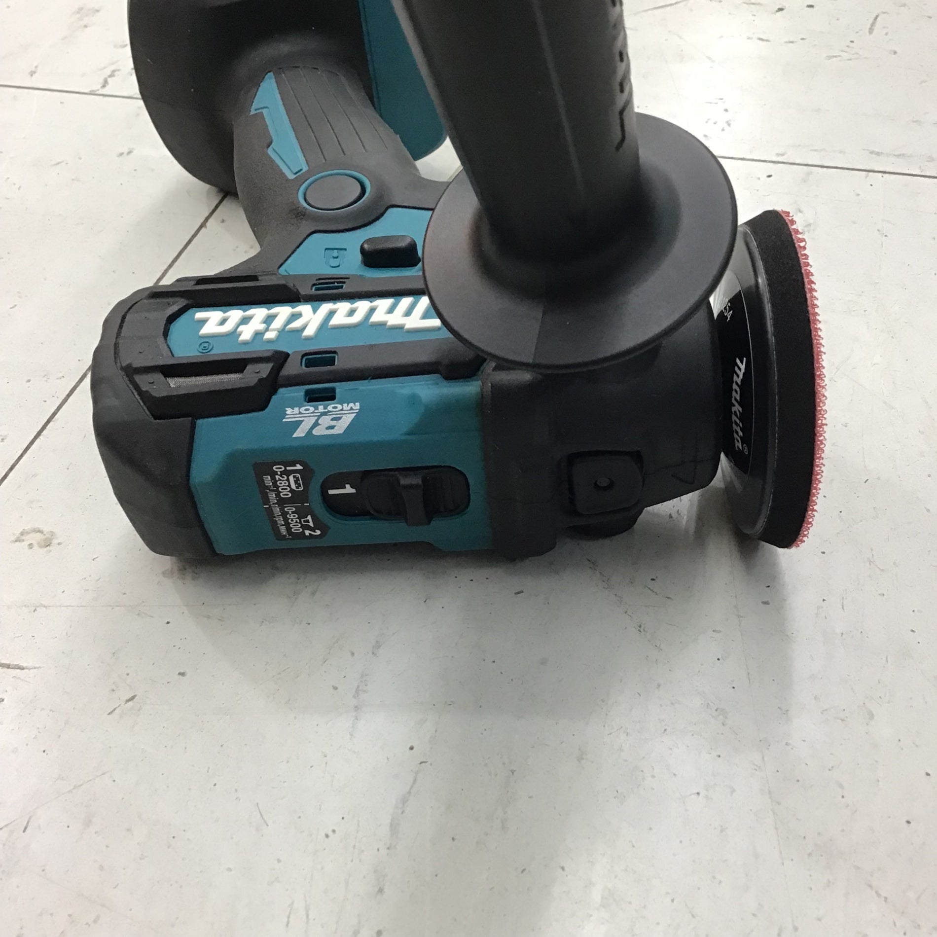 【中古美品】 マキタ/makita コードレスサンダポリッシャー・PV300DZ 【鴻巣店】