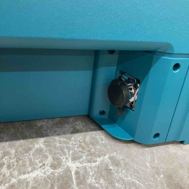 ★マキタ(makita) 多口充電器 BCC01 A-78346【八潮店】