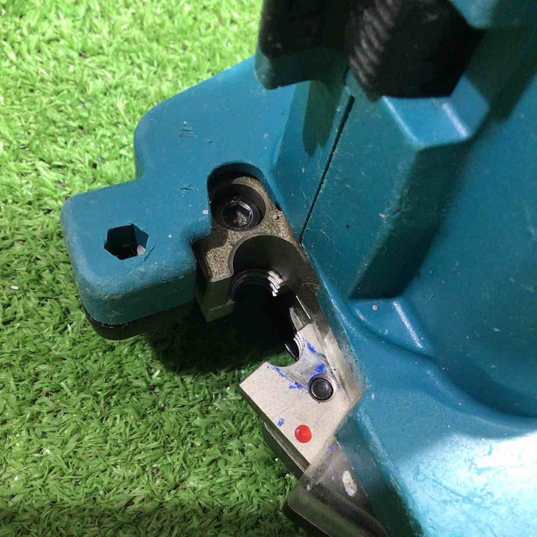 ◇マキタ(makita) コードレス全ネジカッター SC102DZ【川口店】