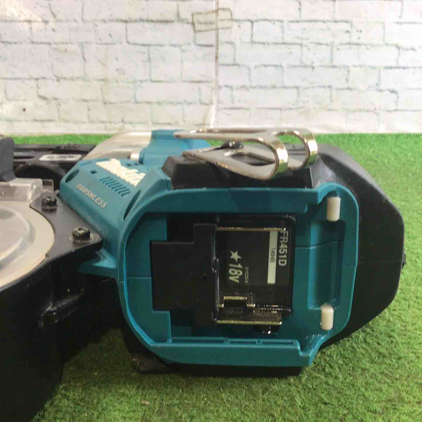 マキタ makita FR451D 充電式オートパックスクリュードライバ 中古品 本体のみ 18V 【ハンズクラフト宜野湾店】 買取実績】 マキタ 充電式オートパックスクリュードライバ FR451D