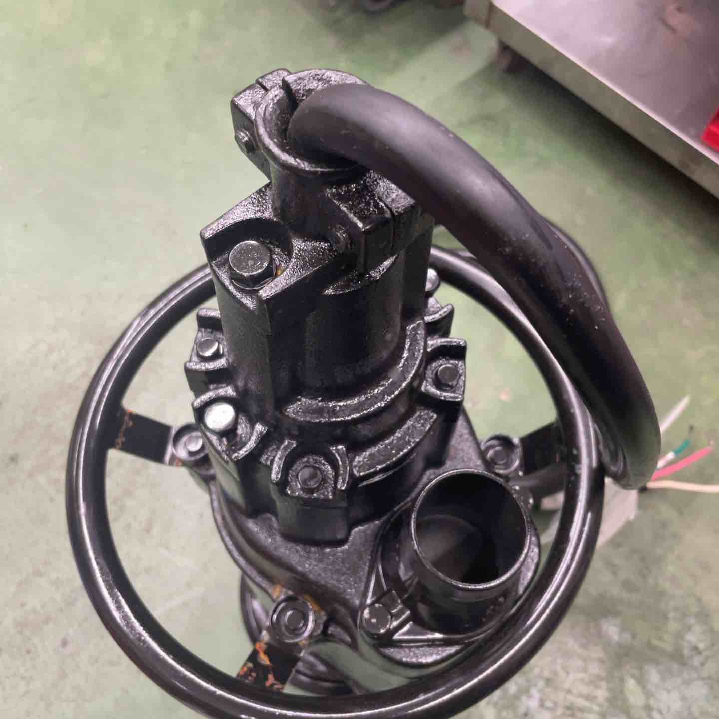 鶴見製作所(ツルミ) 耐圧防爆用水中ポンプ 50KTX2.4S 100V 50Hz【桶川店】 鶴見製作所(ツルミ) 耐圧防爆用水中ポンプ 50KTX2.4S 100V 50Hz 【佐川