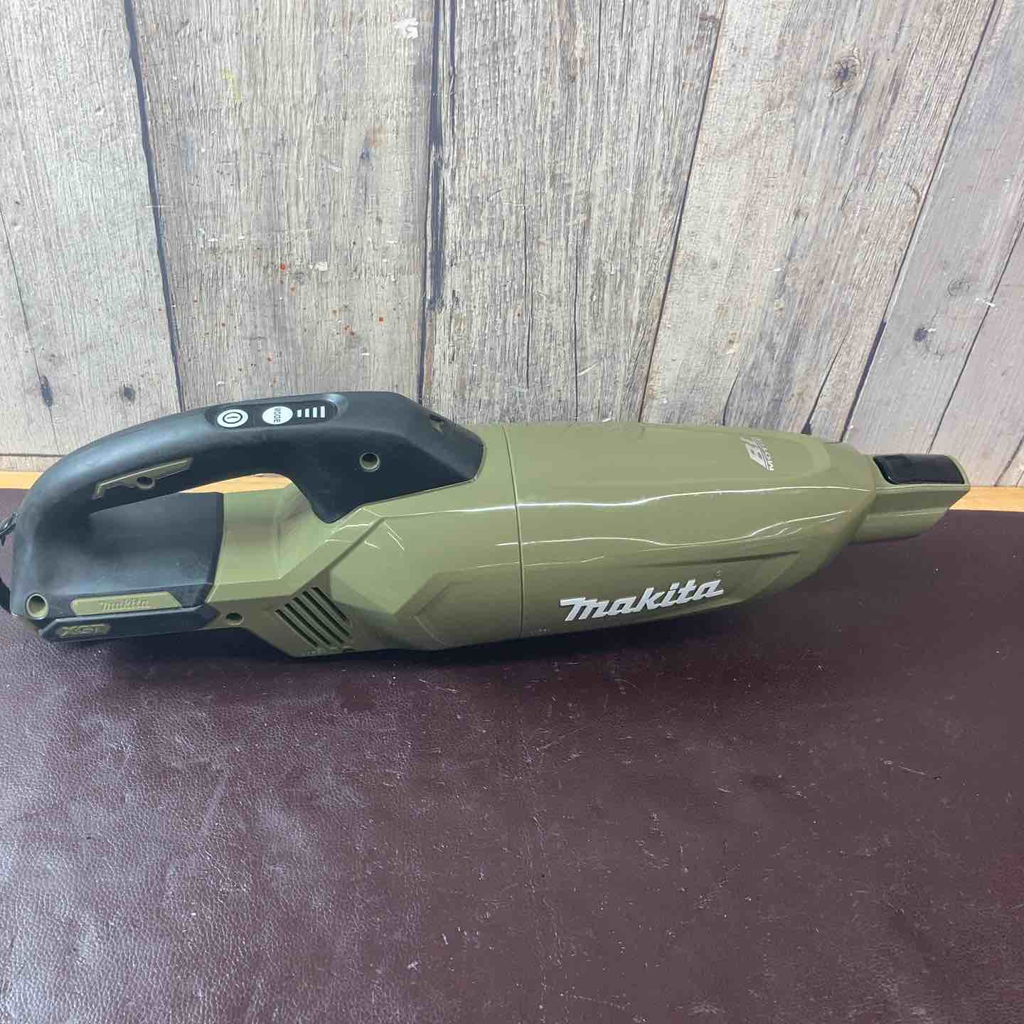 中古品】 マキタ(makita) コードレスクリーナー CL001GZCO 【東大和店 