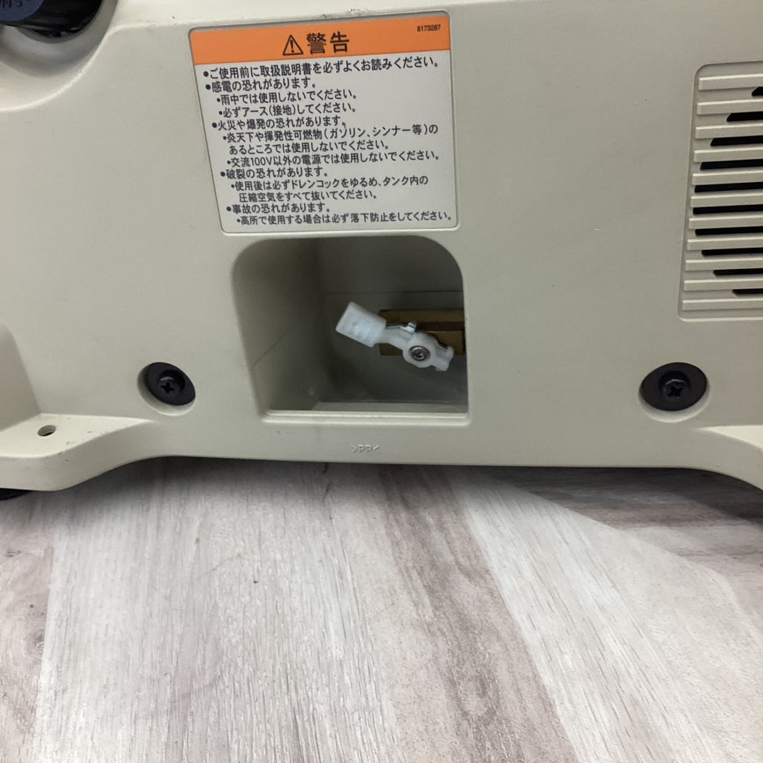 ★マキタ(makita) エアコンプレッサー AC700【越谷店】