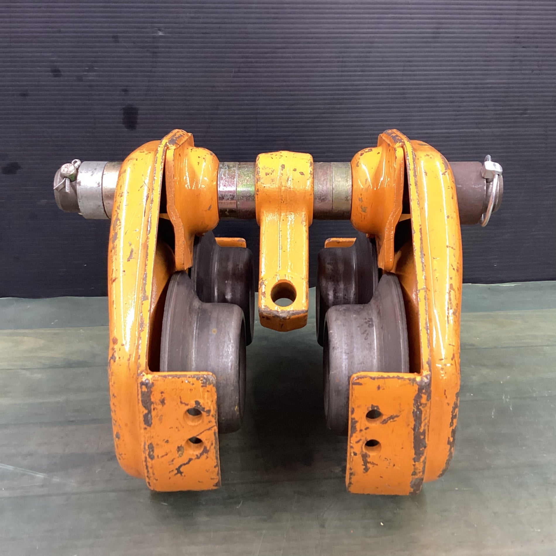 中古品◆キトー　ユニバーサルプレントロリ　2 1/2 TS2◆吊◆IT8WC2KKPQ0W 〇 キトー(KITO) ユニバーサルプレントロリ 2t TS2 【東大和店