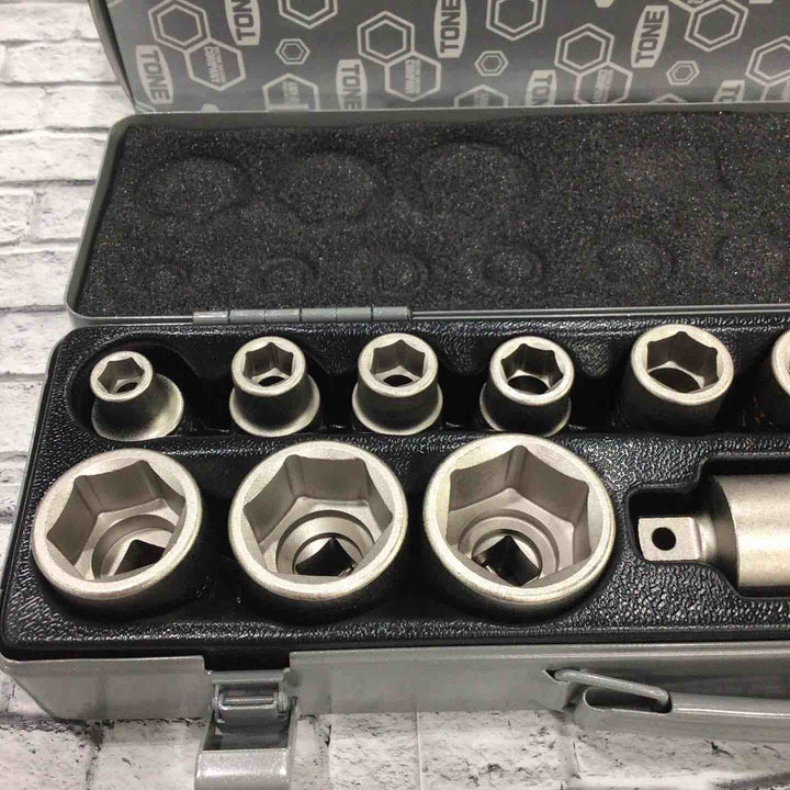 ◇TONE インパクト用ソケットセット（メタルトレー付き）NV4132【川口店】