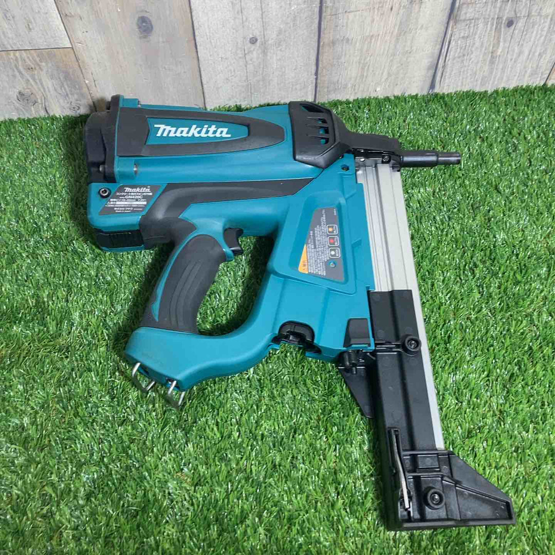 ★マキタ(makita) コードレスコンクリート用ガスピン打ち機 GN420C　バッテリー充電器、ガス、弾付属【戸田店】