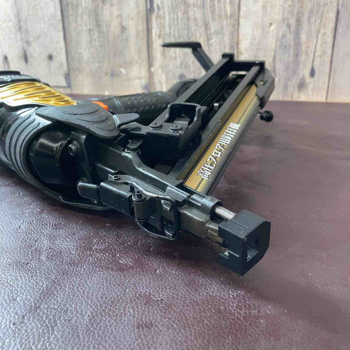 【中古品】 ハイコーキ(HIKOKI ※旧:日立工機) 高圧フロア用釘打ち機 NT50HMF ブラッドネイラ 【東大和店】