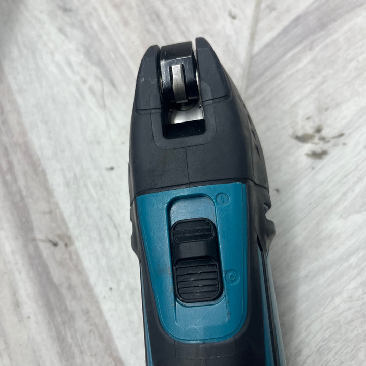 ★マキタ(makita) コードレスマルチツール TM51DZ　刃がまっすぐにつきません。　【越谷店】