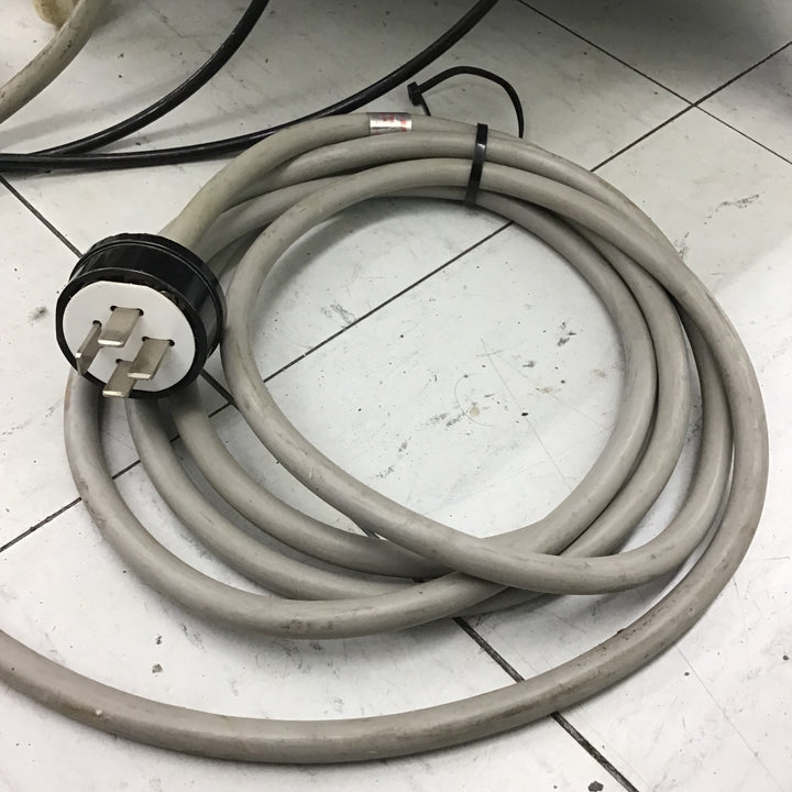 【現状品/店頭受取り限定】OSADA キャビコン202 2馬力 CP-C202　※通電のみ確認しています。ドレンが無いため、エアは溜まりません。【鴻巣店】