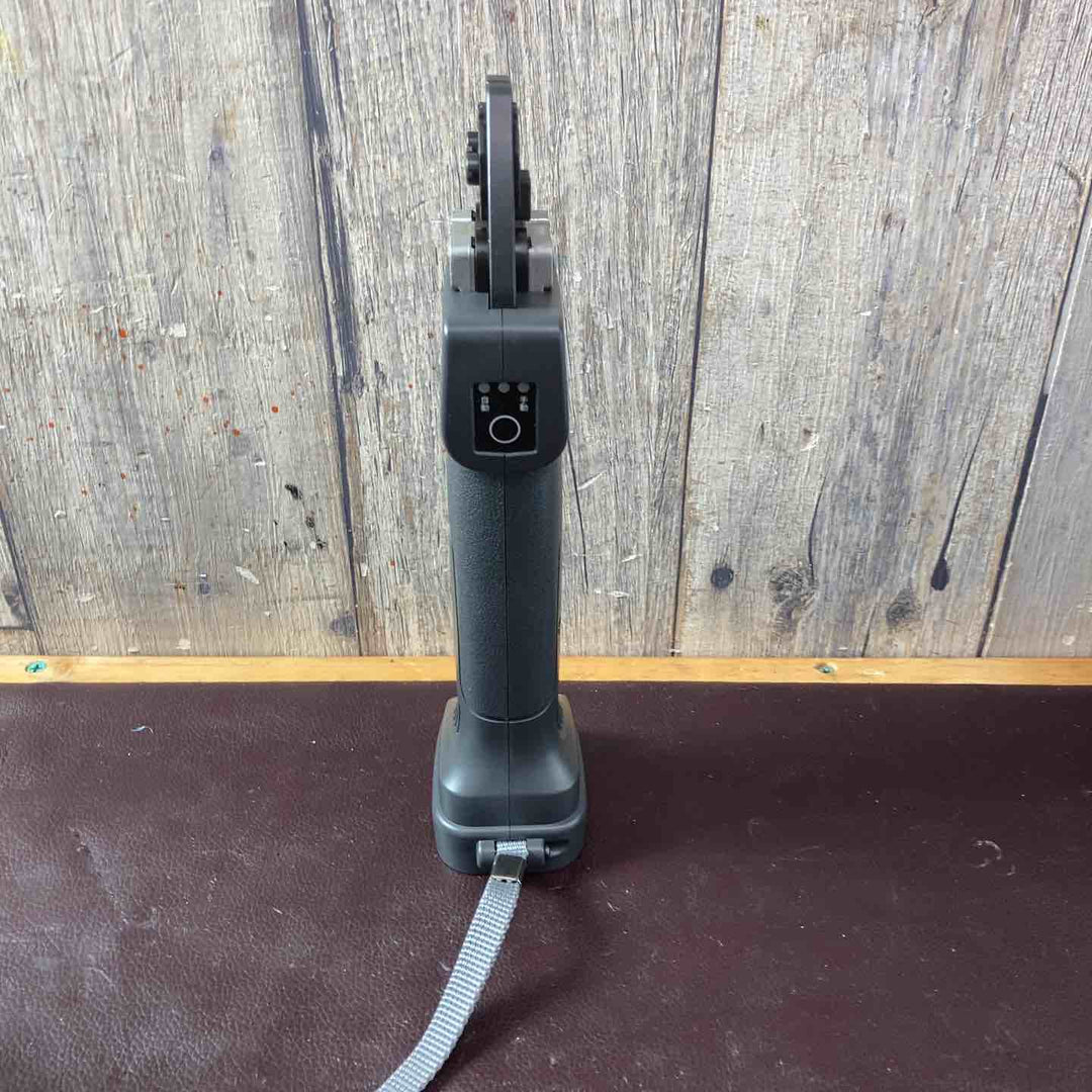 【中古美品】 泉精器(IZUMI) コードレス圧着機 nanoMB バッテリー・充電器・ケース付【東大和店】