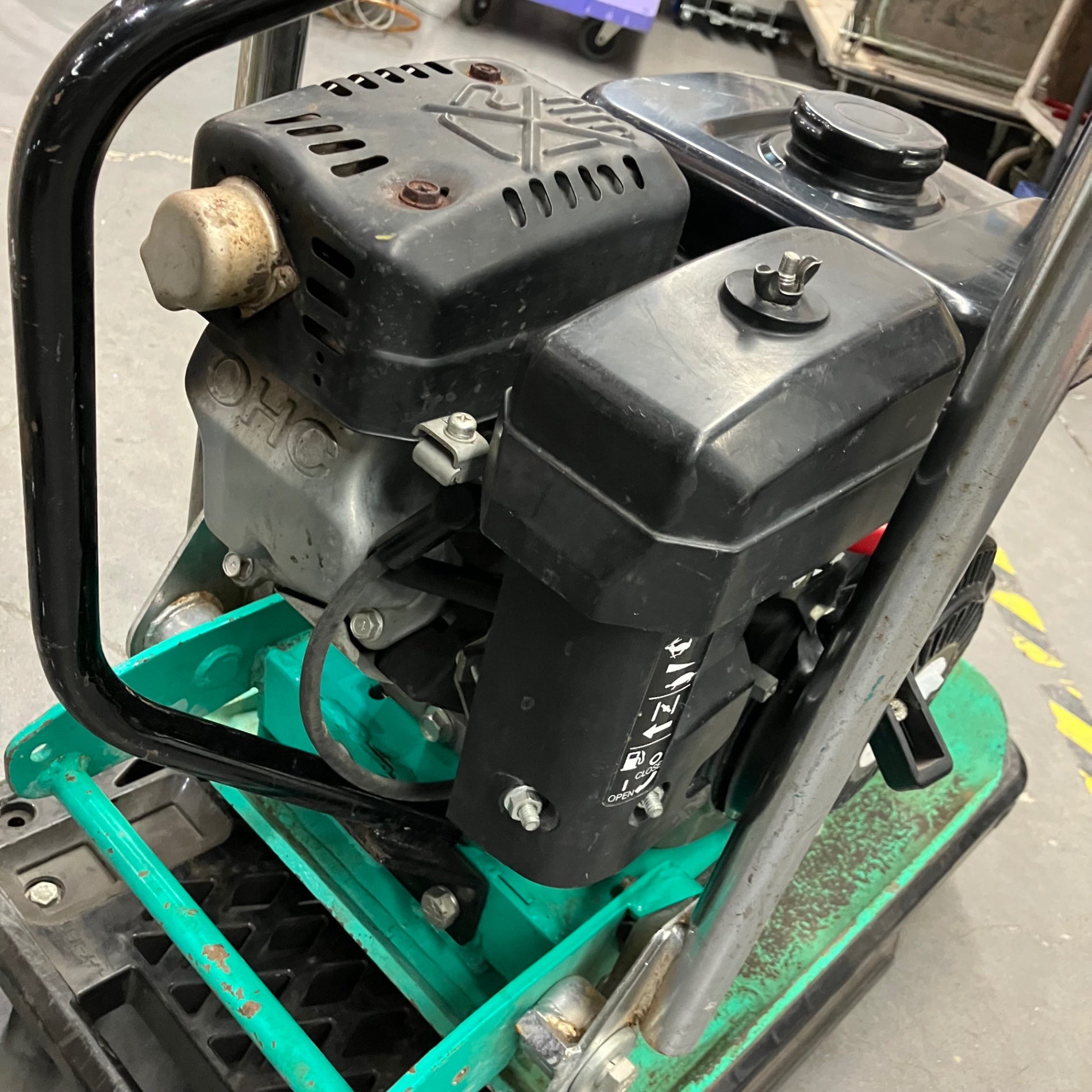 店頭受取り限定】◇三笠 ミカサ プレートコンパクター MVC-F60L【川口
