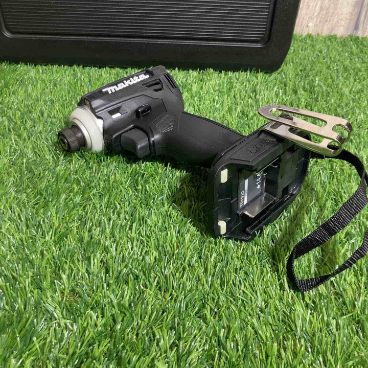 【中古品】★マキタ(makita) コードレスインパクトドライバー TD162DRGXB　18V6Ahバッテリー2個　充電器付属【戸田店】