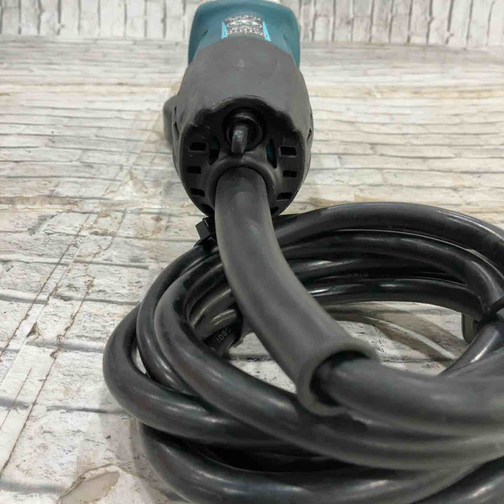 ☆マキタ(makita) 100mmディスクグラインダ GA4032【川口店】