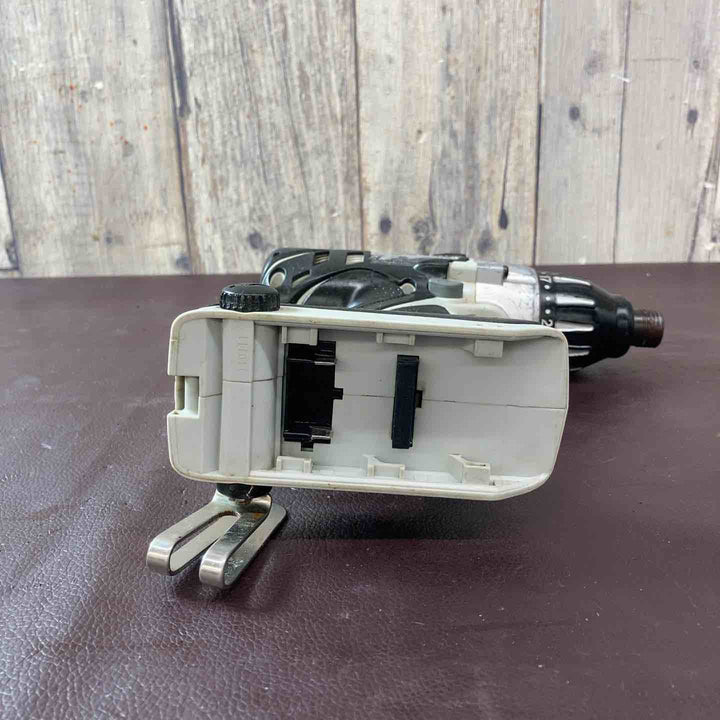 【中古品】 パナソニック(Panasonic) 14.4V コードレスマルチインパクトドライバー EZ7542LN2S-B 【東大和店】