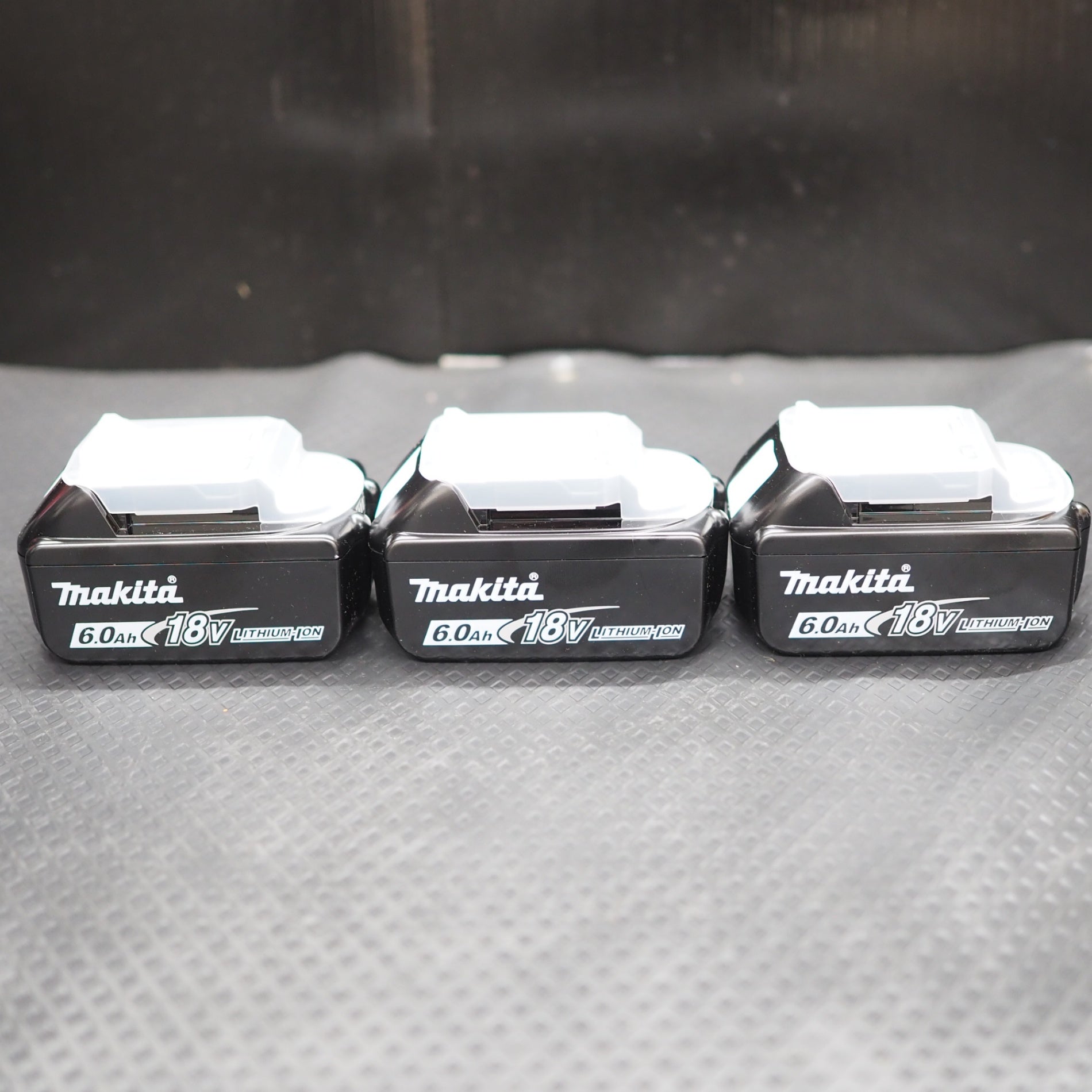 未使用品】マキタ/makita BL1860B 純正 バッテリー 18V 6.0Ah 3