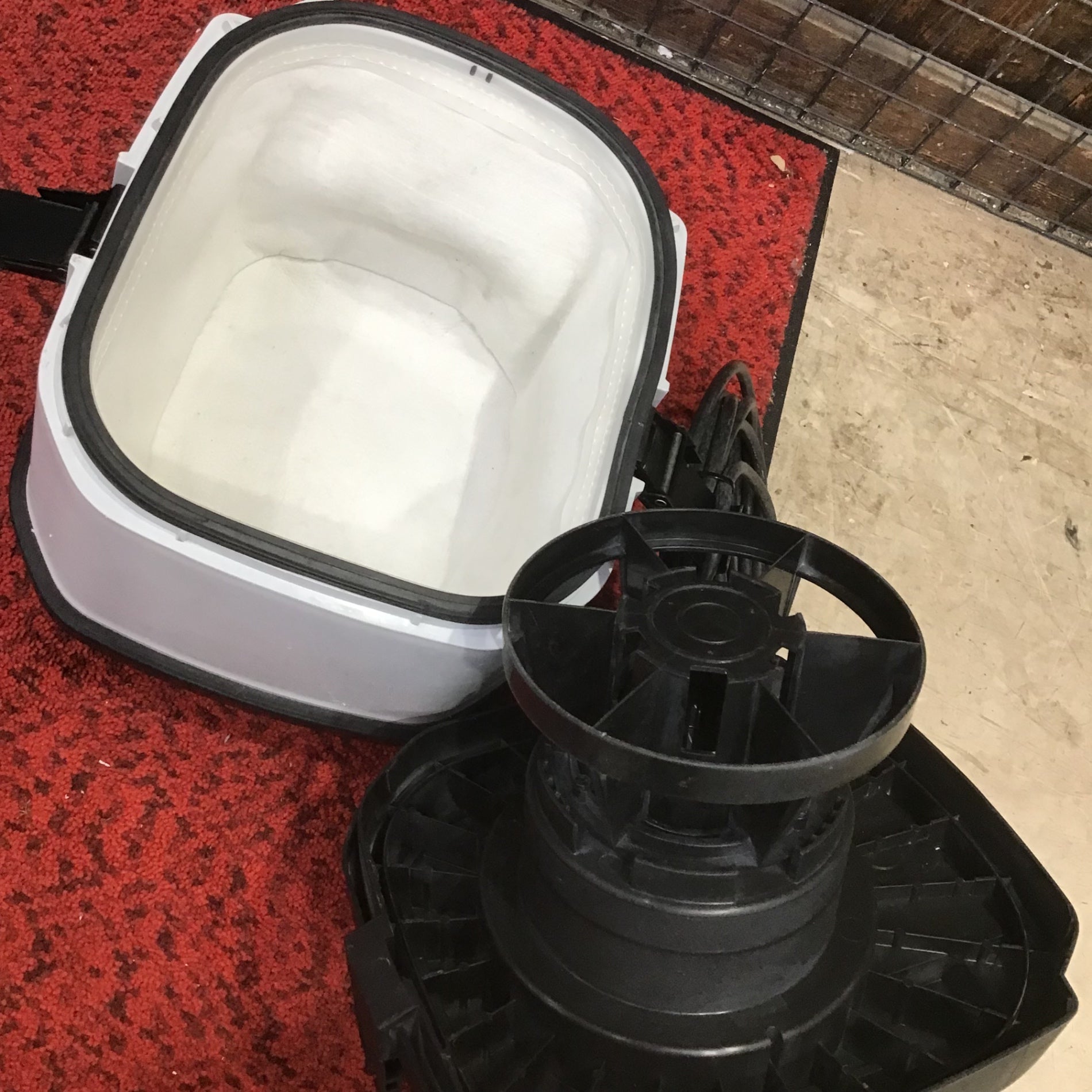 〇マキタ(makita) 集じん機 473【町田店】 – アクトツールオンライン