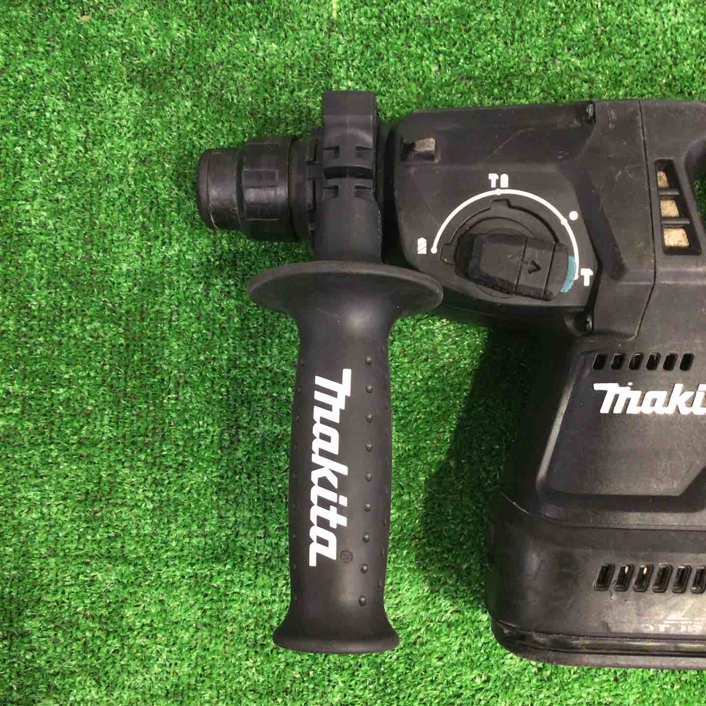 マキタ(makita) 18V 充電式ハンマードリル（黒） HR244DZBKV【町田店】 マキタ(makita) 18V 充電式ハンマードリル（黒） HR244DZBKV【町田店