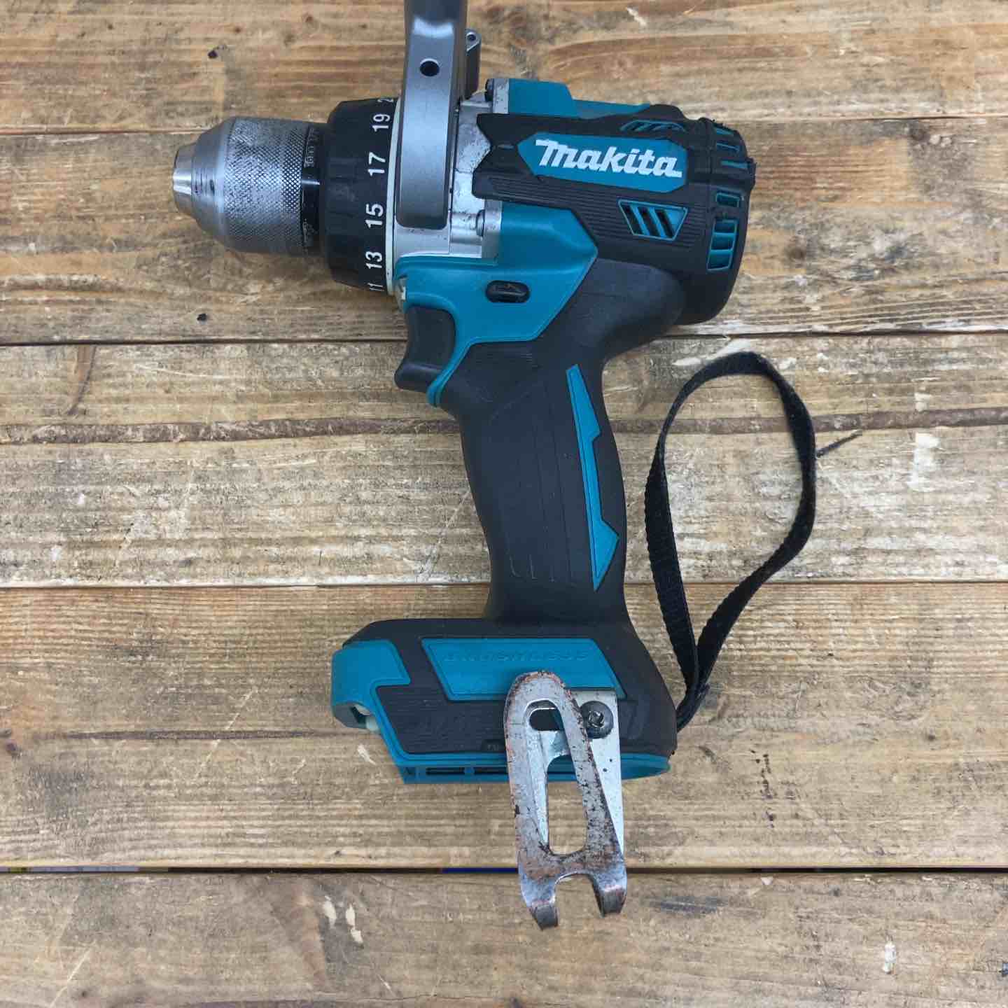 中古品】 ☆マキタ(makita) コードレスドリルドライバー DF486DZ