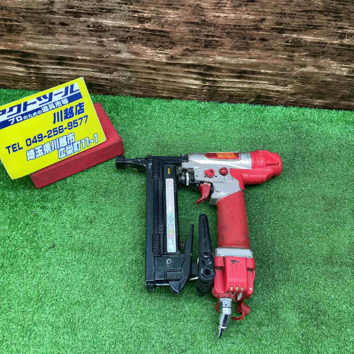 マックス(MAX) 高圧フロアタッカ HA-38F2(D)/4MA ステープル足長さ:19・22・25・28・32・38(mm)【川越店】