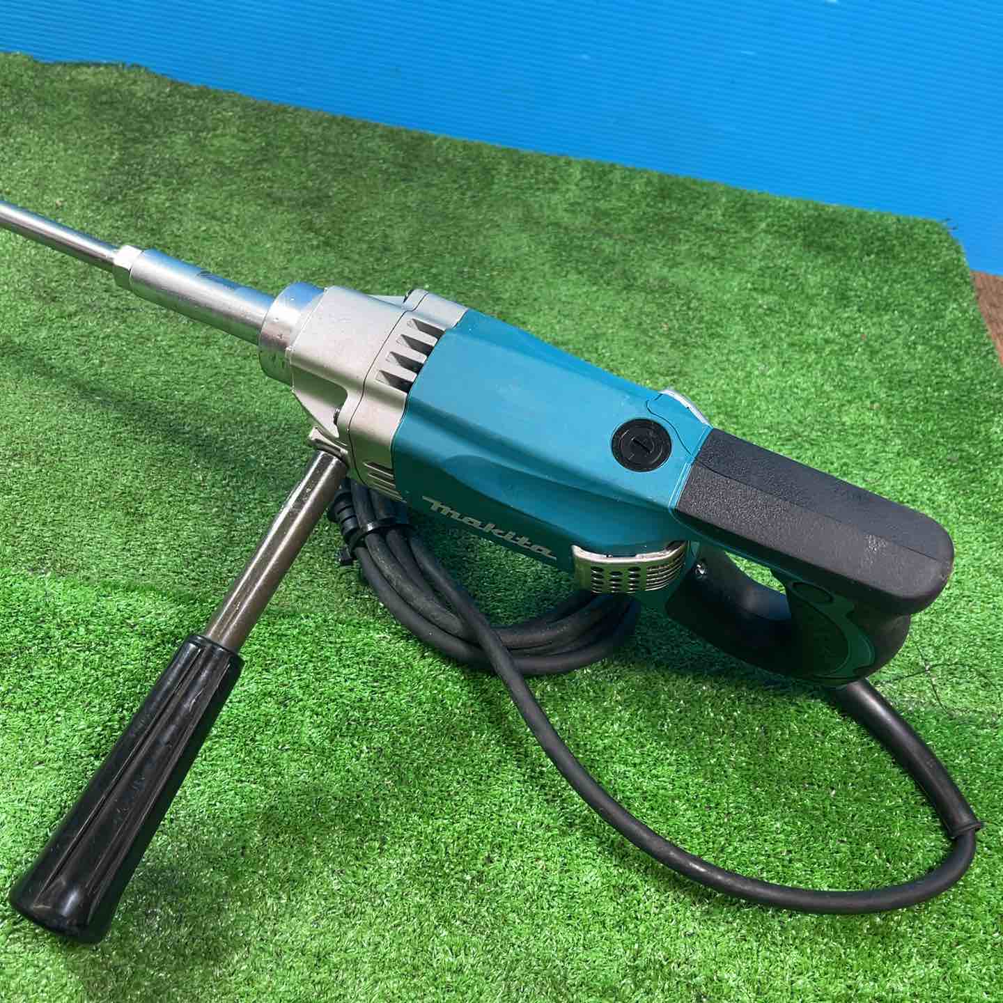 ☆マキタ(makita) コンクリートかくはん機 UT1305【岩槻店】 – アクト