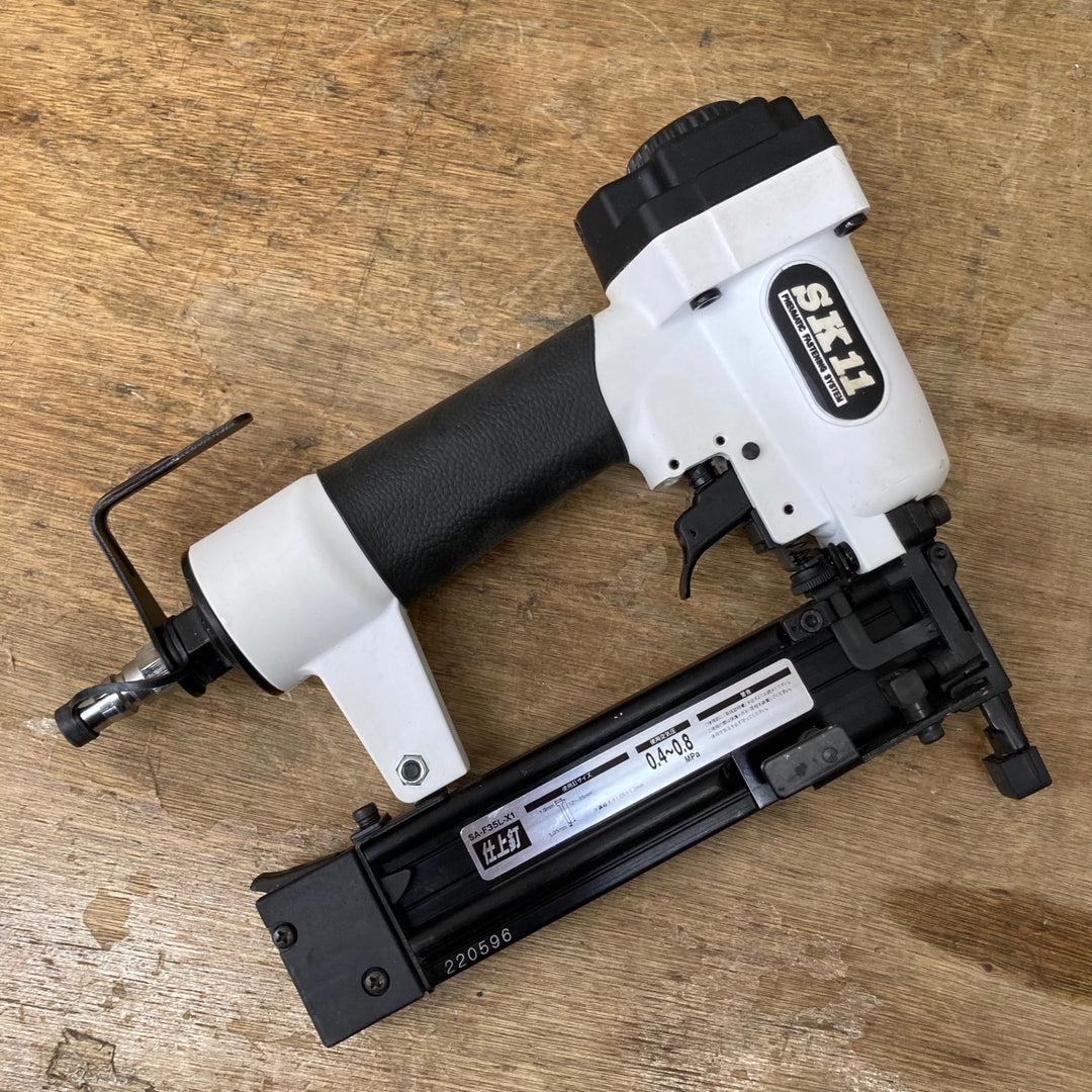 【中古美品】〇SK11 エア仕上釘打機 釘足長 12~35mm F35L SA-F35L-X1【柏店】