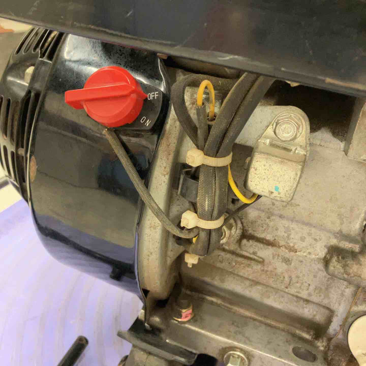 【店頭受取り限定】◇新ダイワ(Shindaiwa) エンジンウェルダー EW130【八潮店】