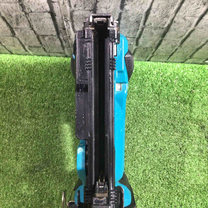 ★マキタ(makita) コードレスタッカー ST421DZK【川口店】