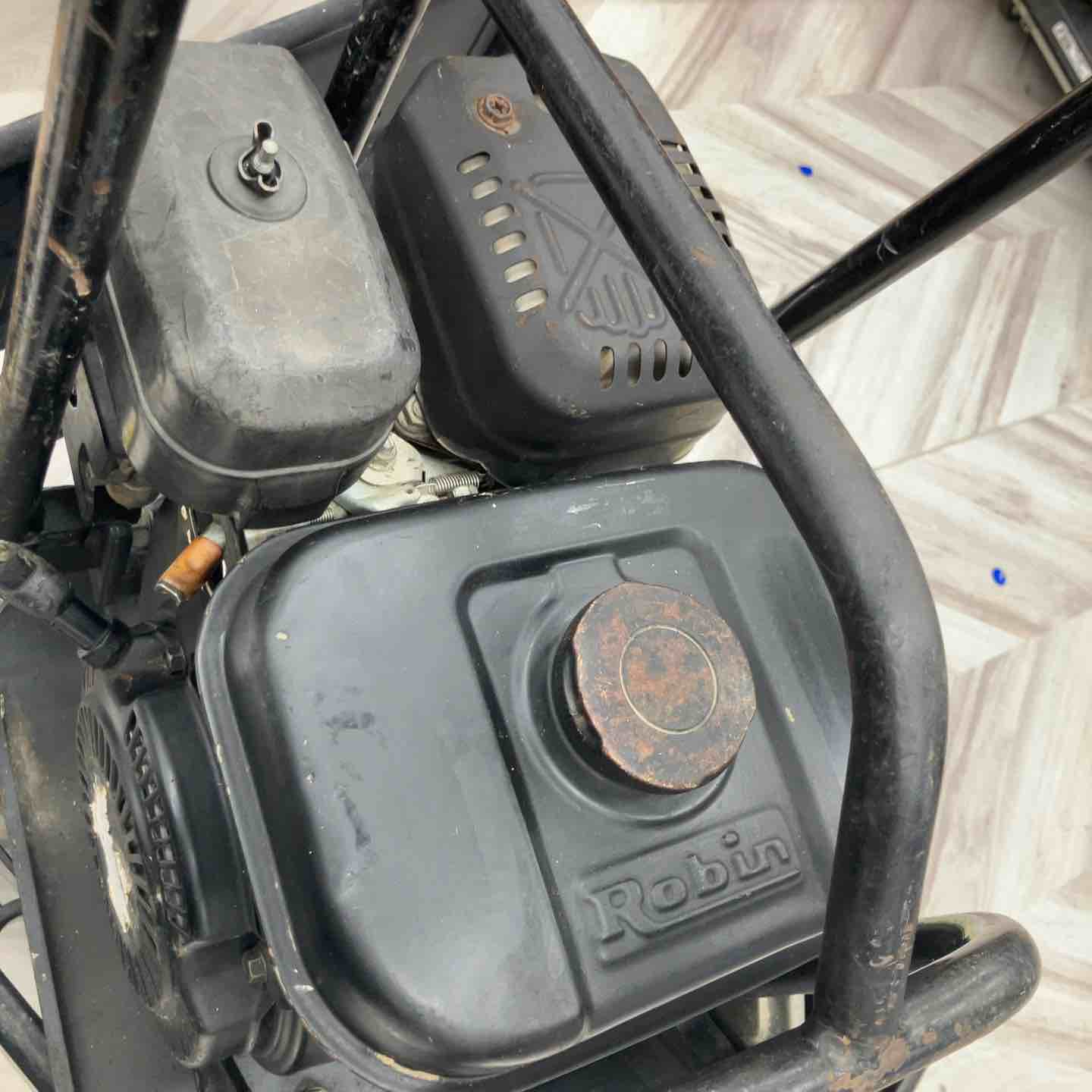 meiwa 明和製作所 エンジンプレートコンパクター KP60A 振動プレート 楽天市場】明和製作所 ベーシックプレート KP60A プレートコンパクター