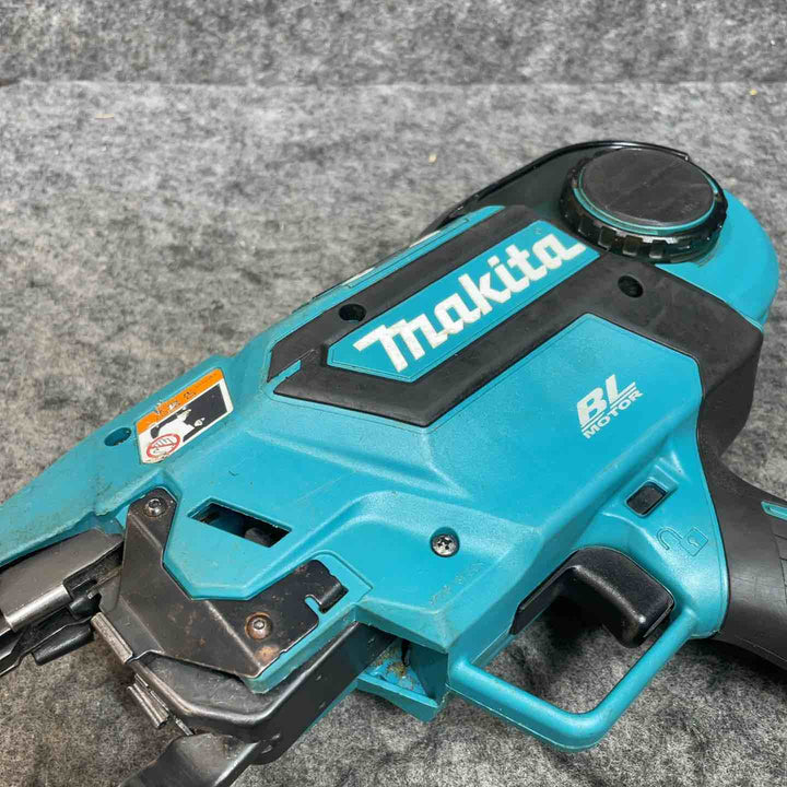 マキタ(makita) コードレス鉄筋結束機 リバータイア TR180DRGX【桶川店】