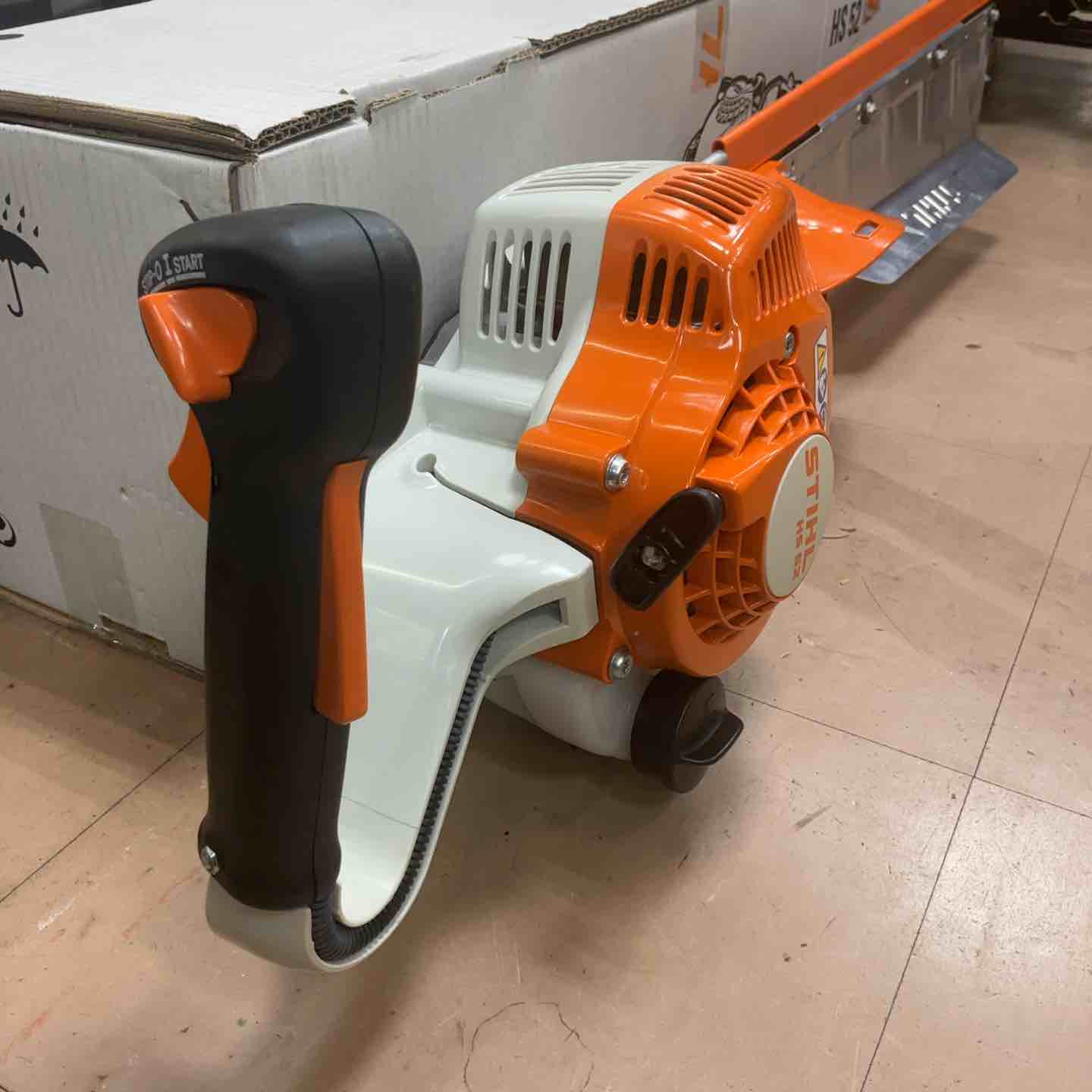 STIHL スチール HS52 ヘッジトリマー バリカン エンジン式【草加店