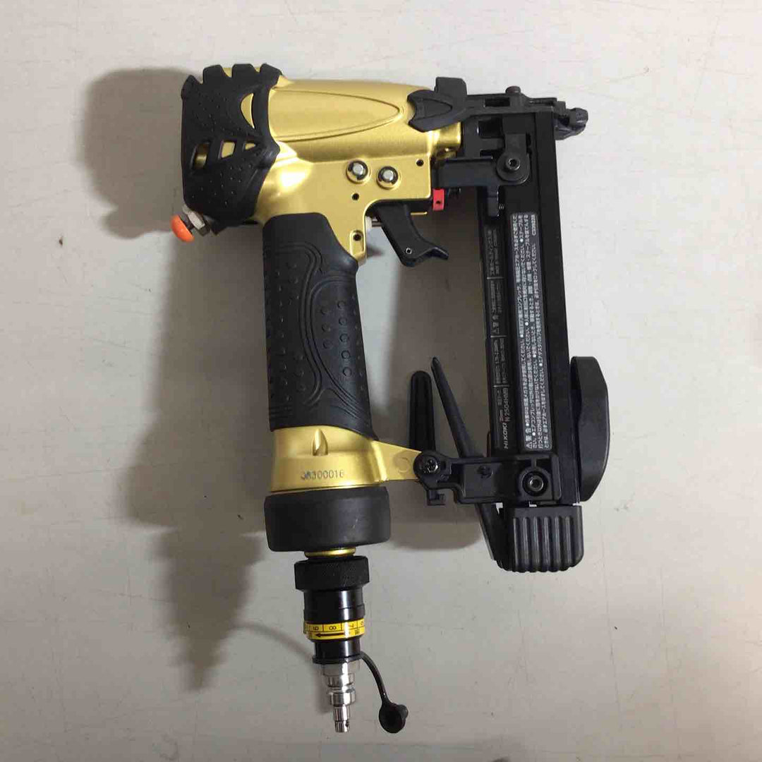 ★ハイコーキ(HIKOKI ※旧:日立工機) 高圧エアタッカ N2504HMB【戸田店】