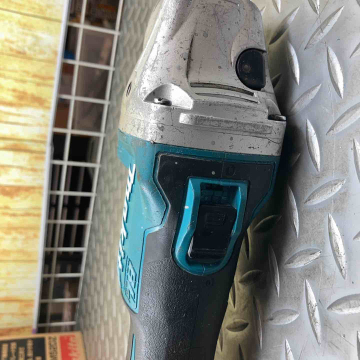 マキタ(makita) 100mmコードレスディスクグラインダ GA412DZ【川崎店】