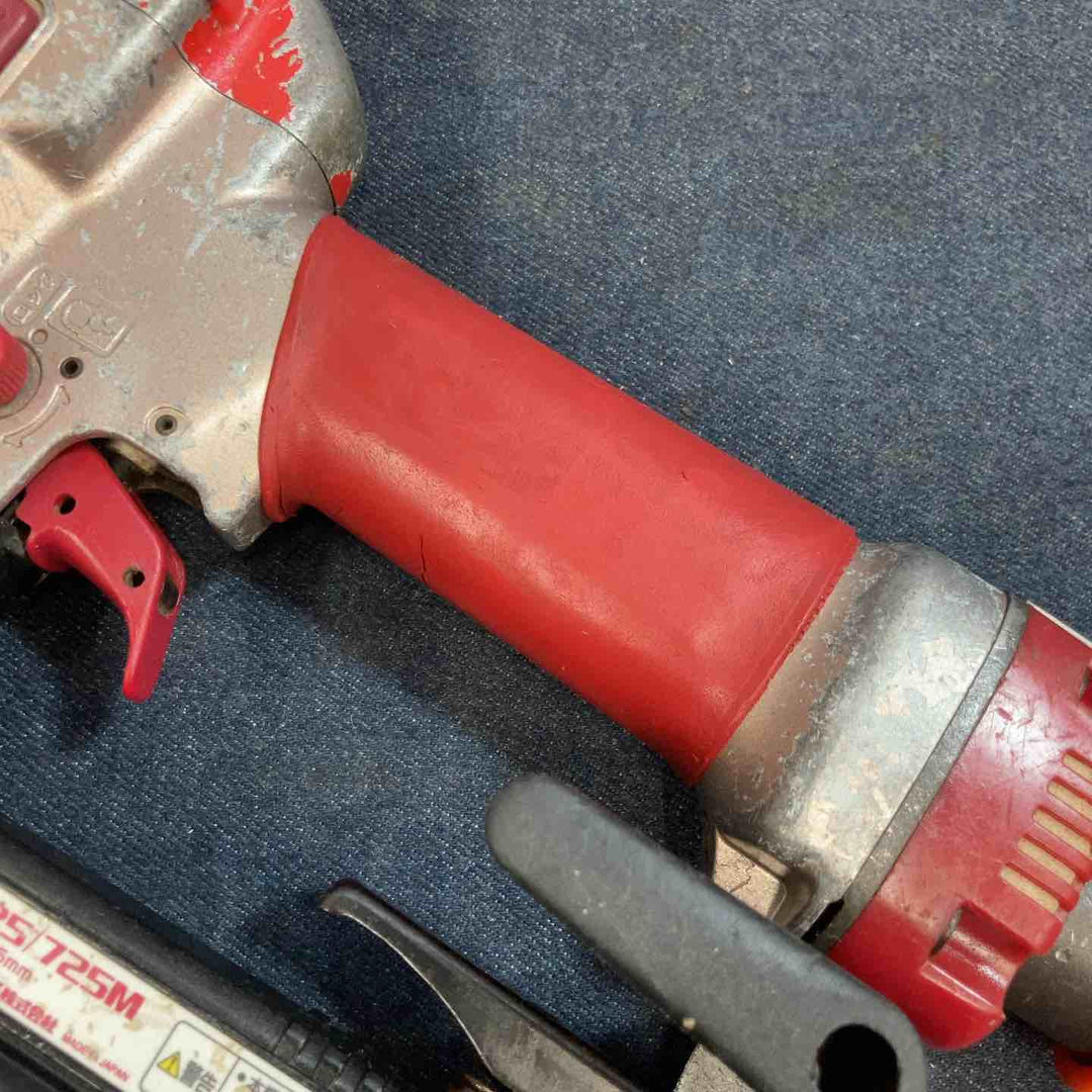 【中古品】◇マックス(MAX) 高圧ステープル用エアネイラ HA-R25/725M 本体のみ【八潮店】