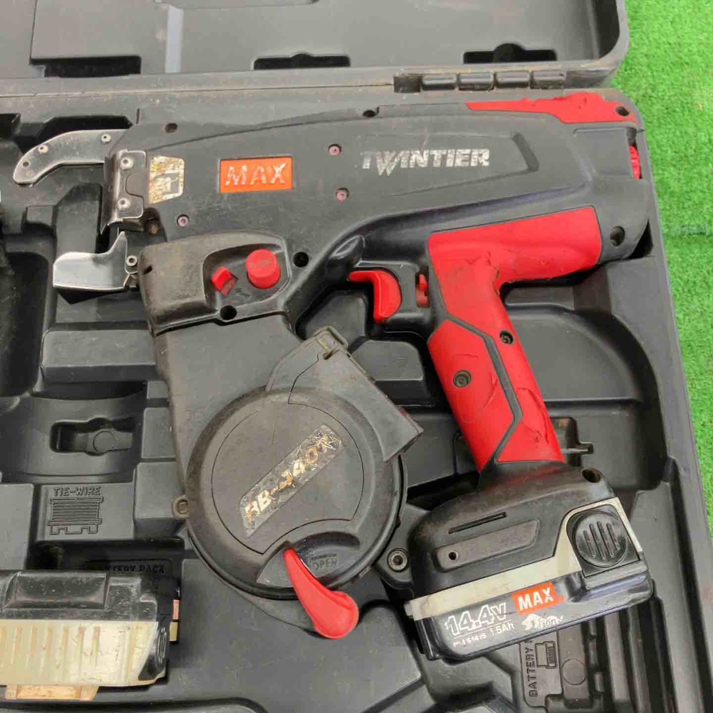 中古品】 マックス/MAX 鉄筋結束機 リバータイア・RB-440T-B2CA/1415A