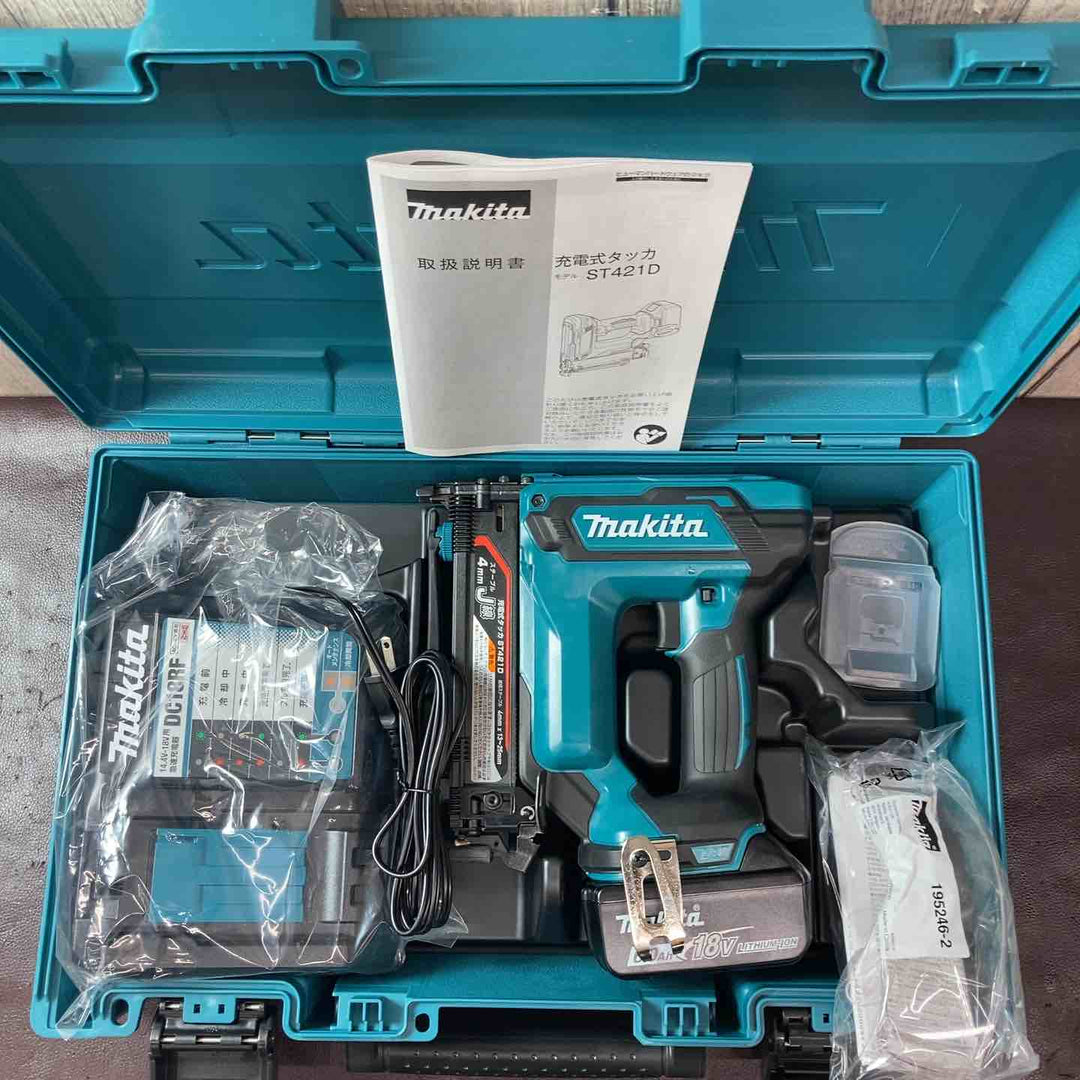 【未使用(店頭展示品)】★マキタ(makita) コードレスタッカ ST421DRG【東大和店】