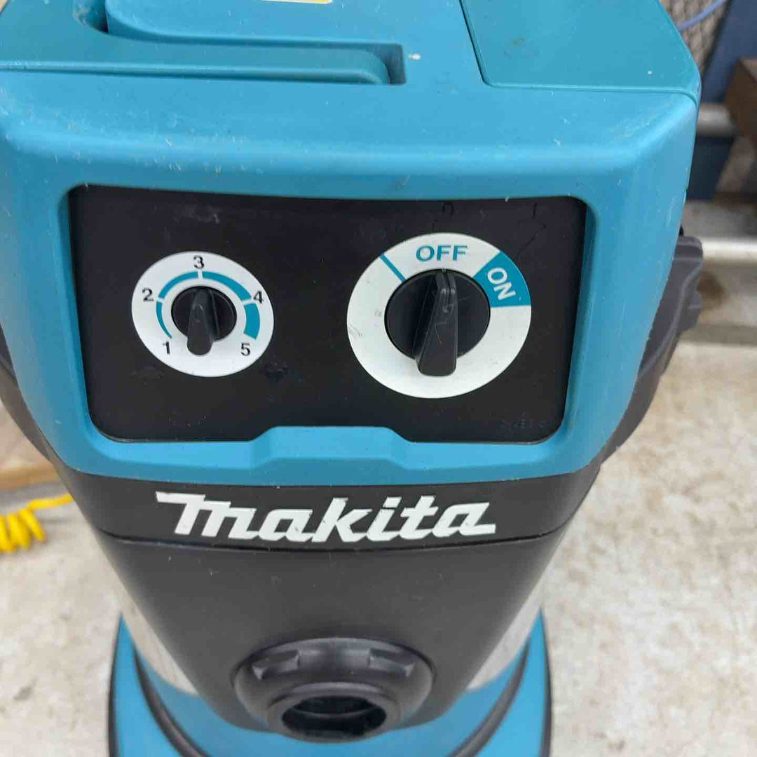 マキタ 集じん機 多分 VC3200 【八潮店】
