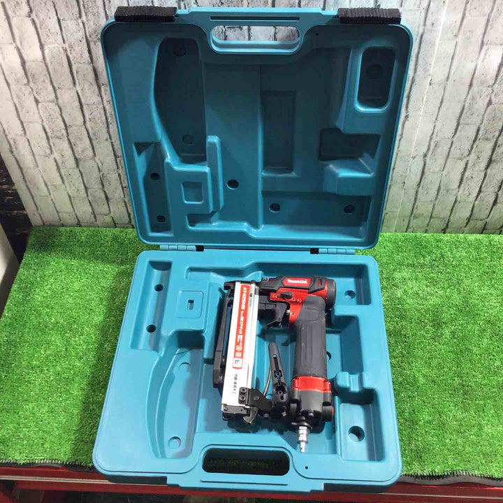 ★マキタ(makita) 高圧エアタッカ AT425HB【川口店】